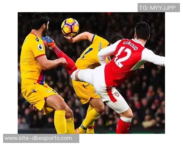 福登称赞塞梅尼奥身体对抗能力强大左右脚均衡是门前威胁的关键