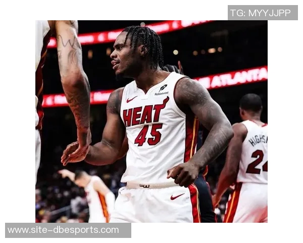 追梦式表现戴维恩米切尔31分钟贡献8分8板12助助球队奋战到底