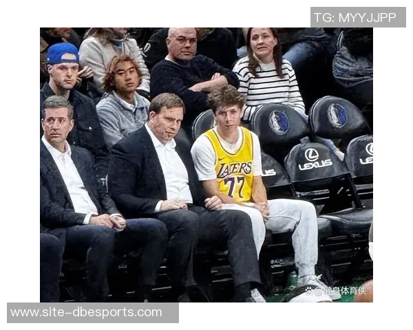 湖媒调侃哈里森球衣要求湖人退役引发球迷热议